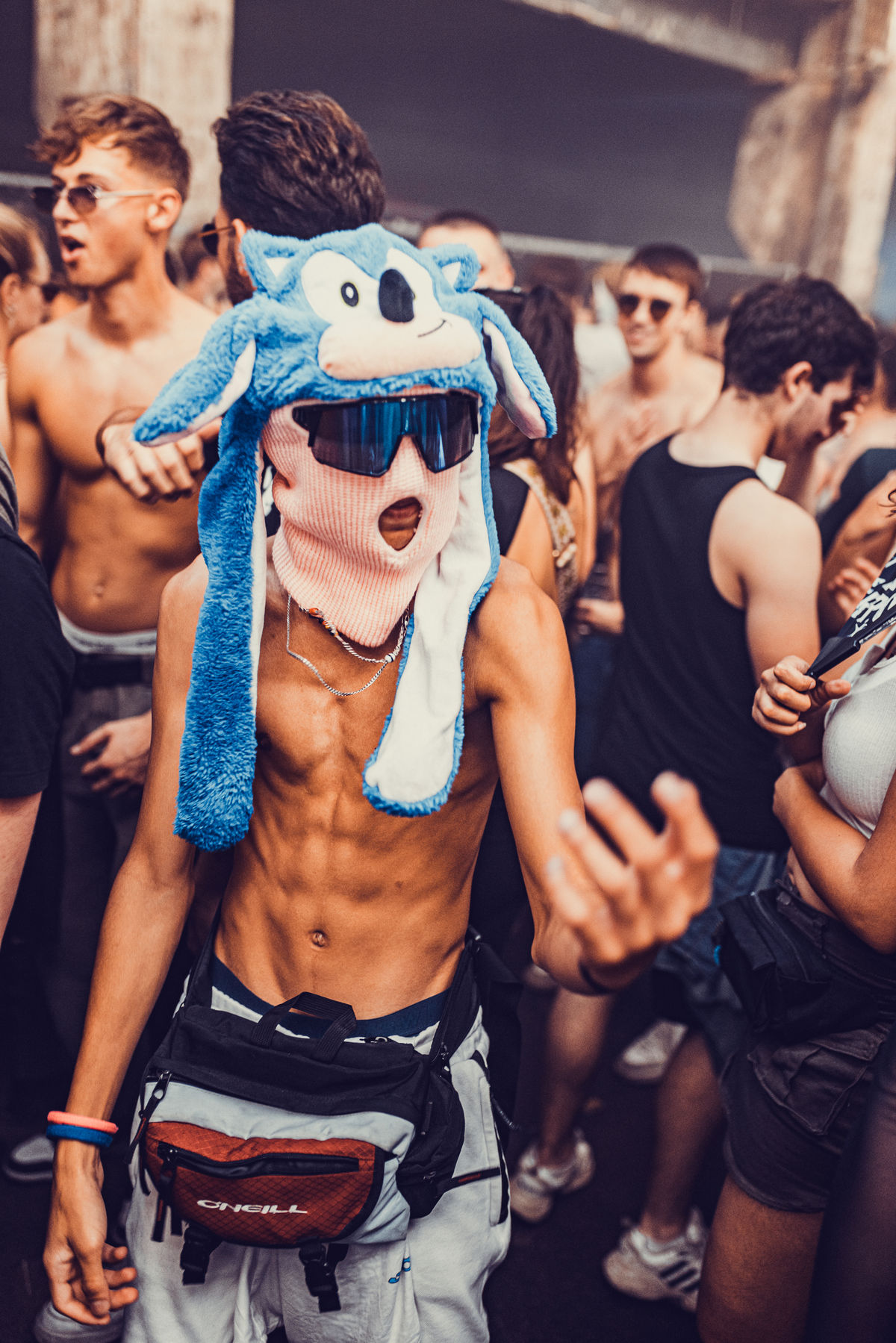 Loading... just a sec